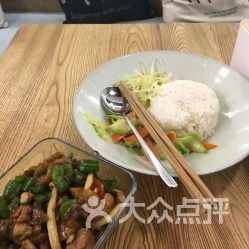 靜安寺周邊小吃快餐團購指南 電話、地址、價格與營業時間一網打盡